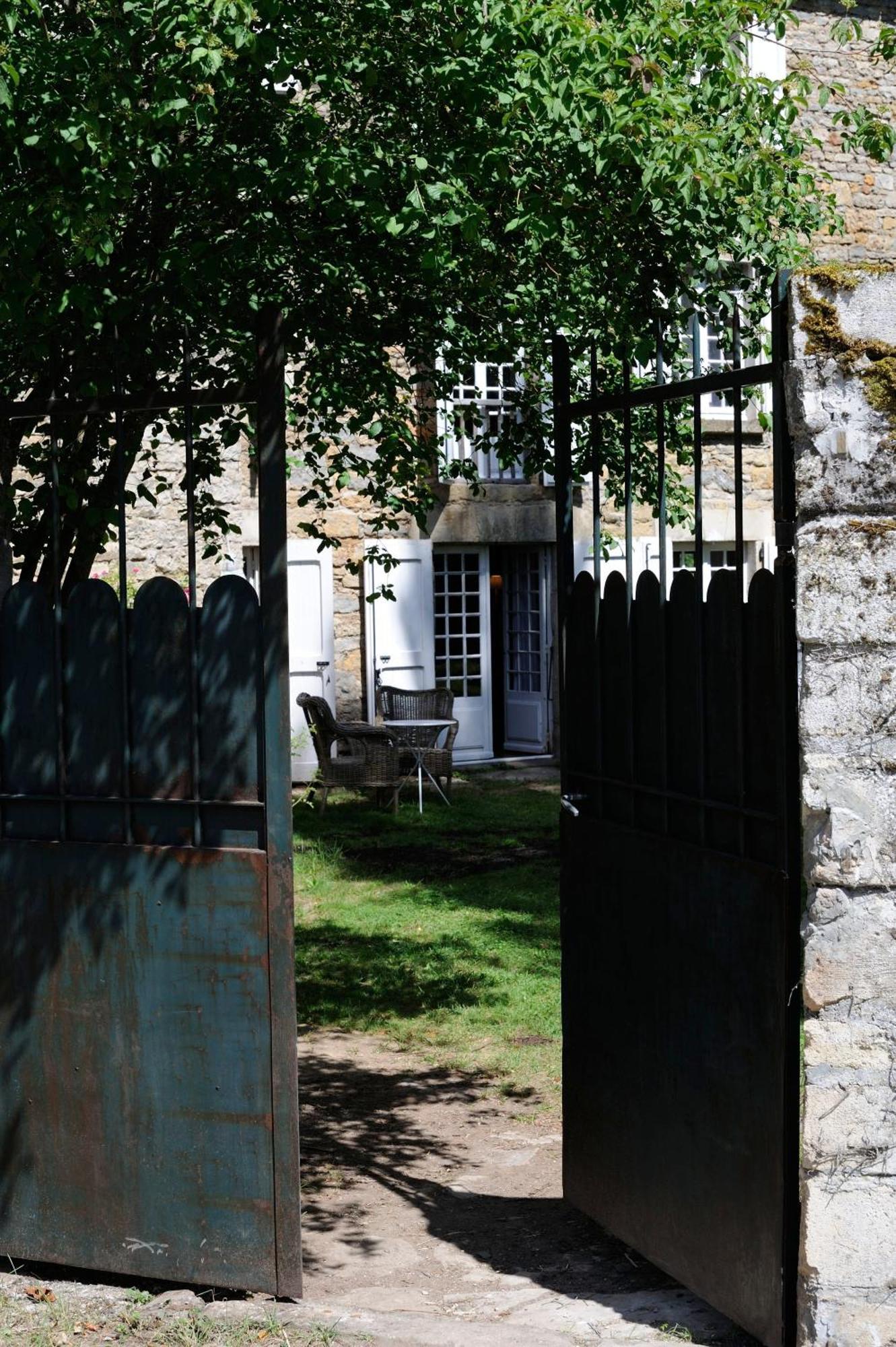 La Singuliere Bed & Breakfast *